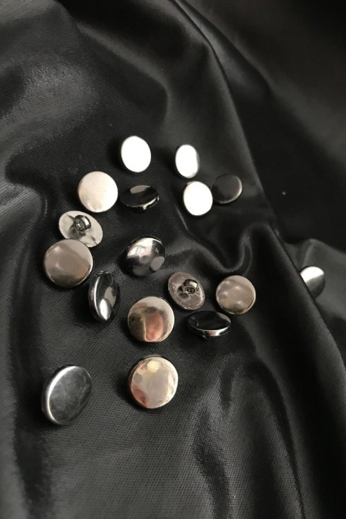 Düğme 20 Boy Aspirin Füme  1000   Adet  